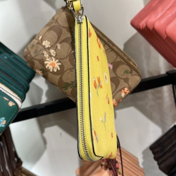 Coach Corner Zip Wristlet With Mystical Floral Print Silver/Yellow Multi - Picture 3 of 7